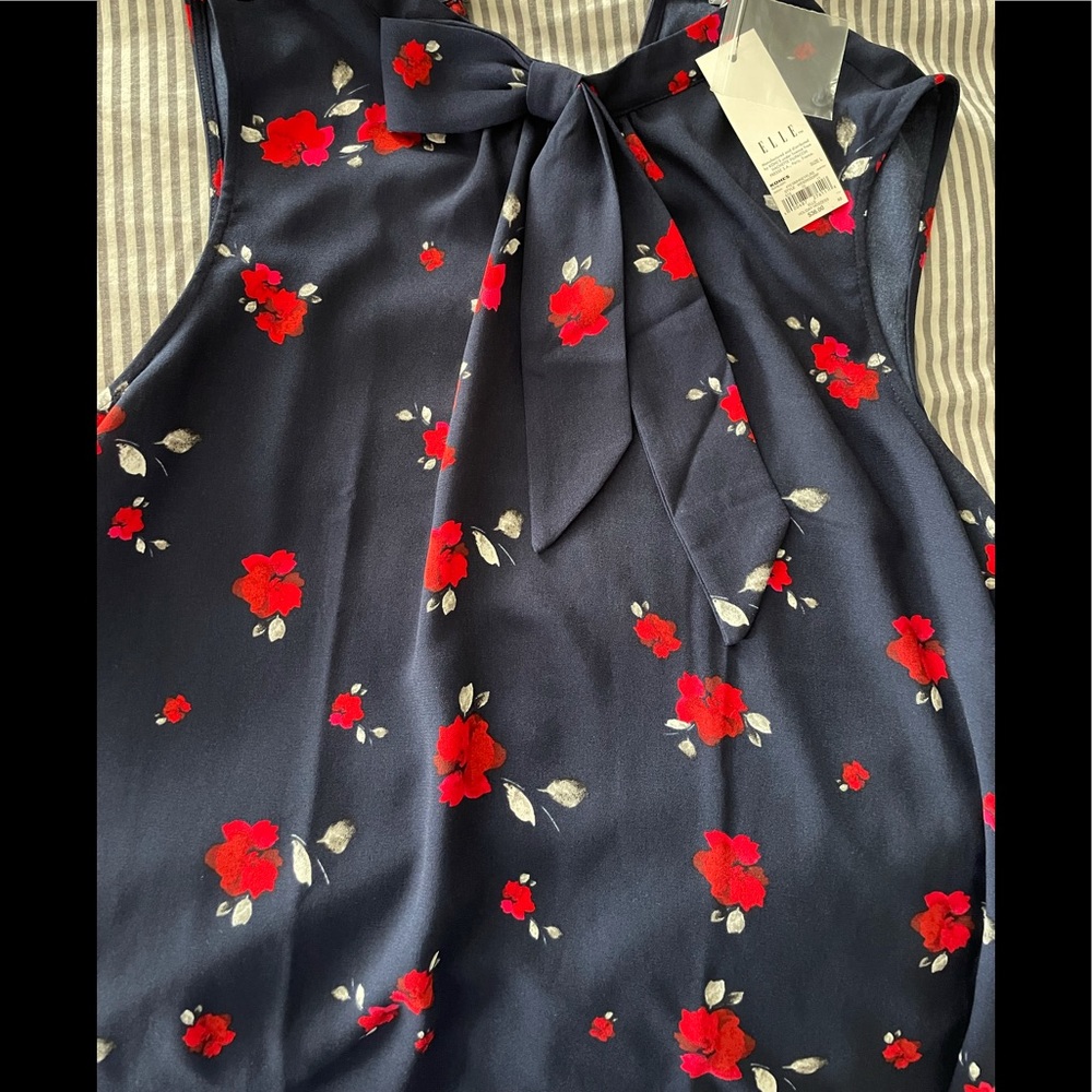 Elle Sleeveless spring top